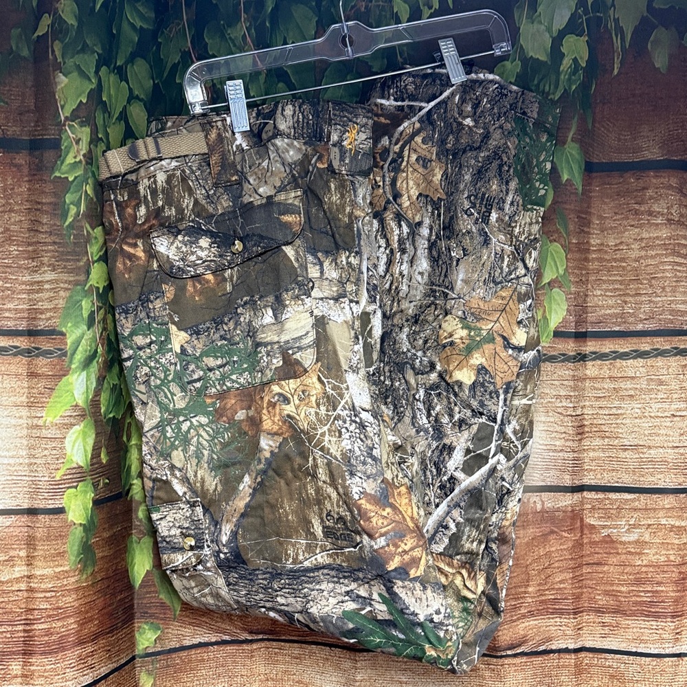 🆕Realtree Camo Cargo Pants in Brown and Green Woodland Print - Picture 2 of 4